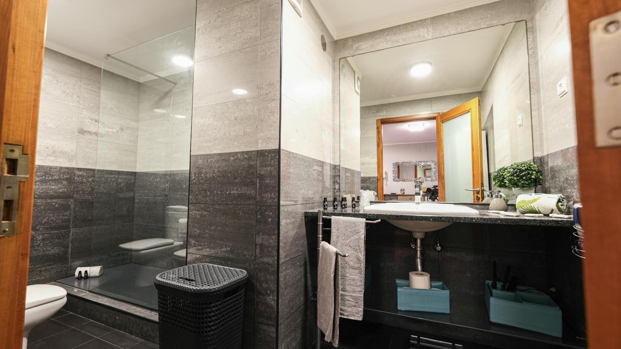 Relax Inn Apartment Понта Делгада Екстериор снимка